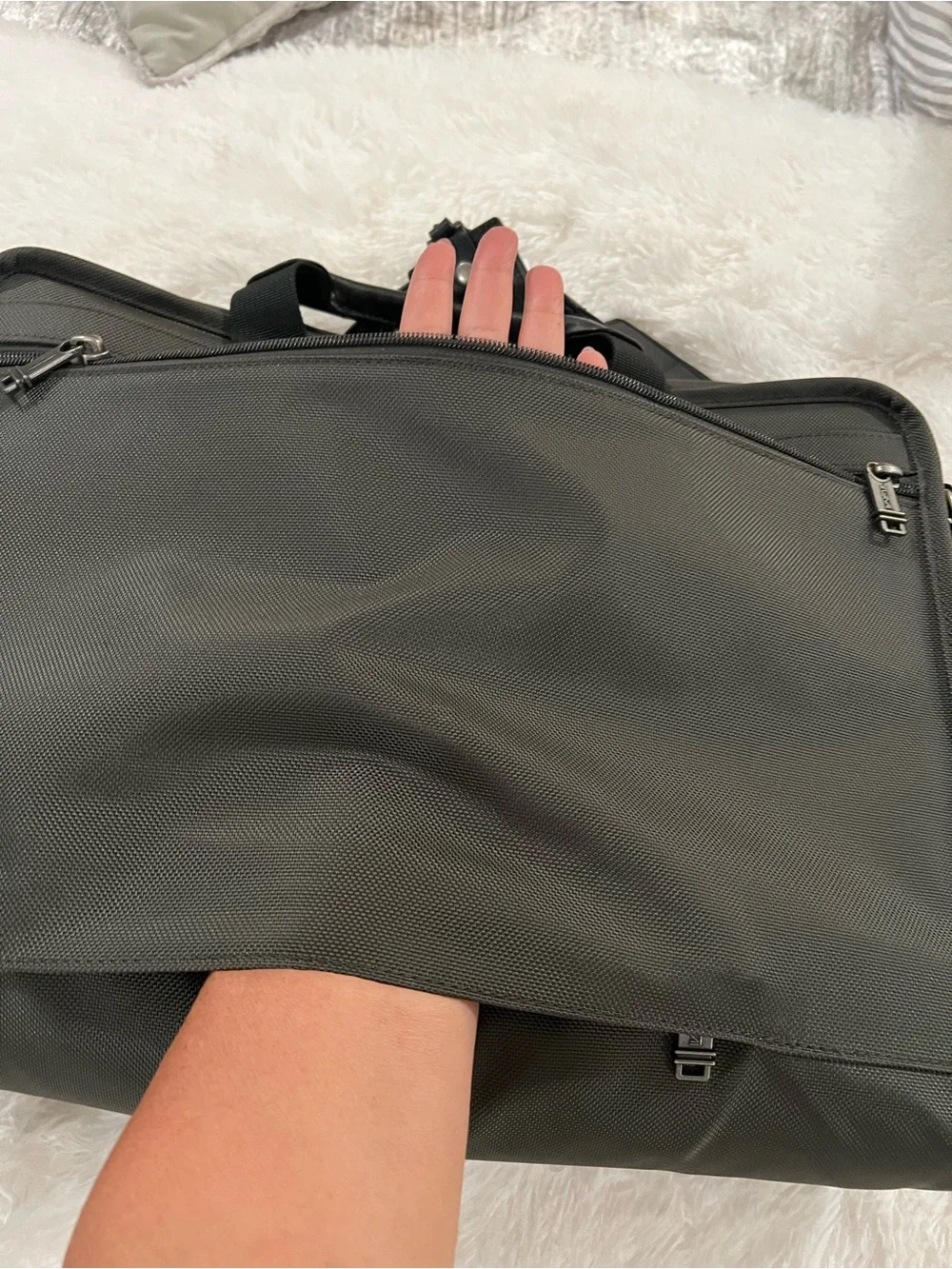 NWT TUMI Alpha 26114GYOP Compact Laptop Briefcase Gray Olive NEW Extra Strap